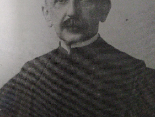 professor Estevão Pinto