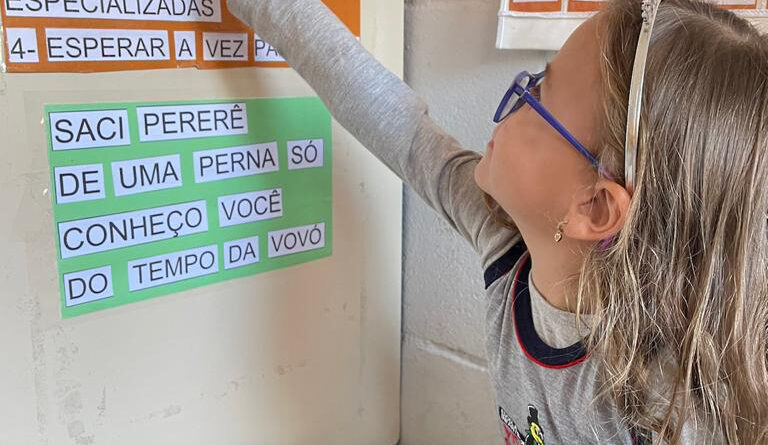 Brincando, a criança se conhece e se fortalece – Jornal Planeta Serra